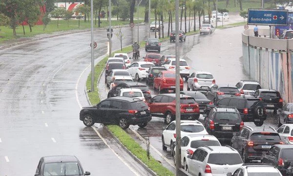 Chuva De Uma Hora No Dia Til De Mais Uma Vez Castiga O Grande