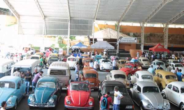 G1 > Carros - NOTÍCIAS - Exposição no ABC reúne carros antigos de corrida