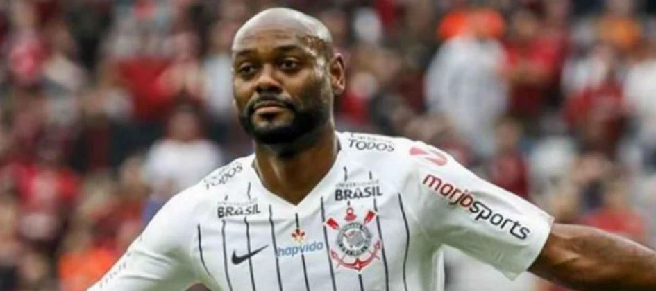 Vagner Love é poupado e Fábio Carille faz mistério na 