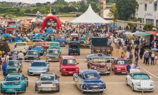 G1 > Carros - NOTÍCIAS - Exposição no ABC reúne carros antigos de corrida