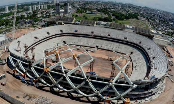 Atual gestão diz que recebeu Arena da Amazônia em estado de